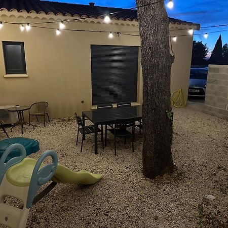 Maison T3 Dans Un Village Calme Saint-Mitre-les-Remparts المظهر الخارجي الصورة
